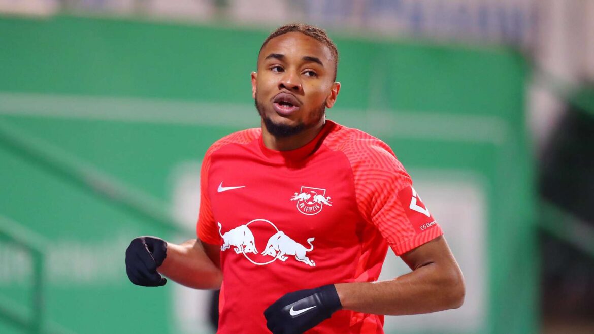 Man Utd one of four Prem clubs who could be left behind for €75m attacker if plan pays off