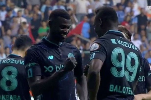 Mario Balotelli and ex-Prem flop play ‘rock paper scissors’ over who takes penalty