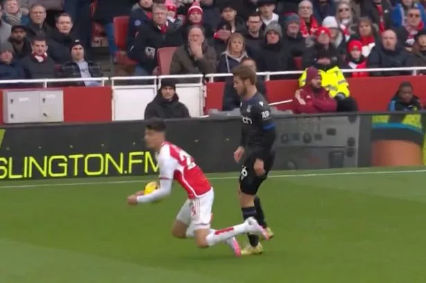 Kai Havertz ‘pulls off worst dive’ as embarrassing Arsenal star tries to catch ball
