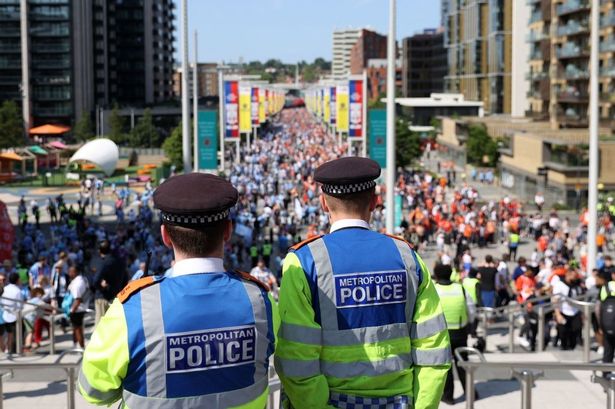 Police demand Carabao Cup final kick-off change for ‘high risk’ Chelsea vs Liverpool clash