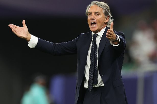 Roberto Mancini forced to issue apology after ‘disrespectful’ act at Asian Cup