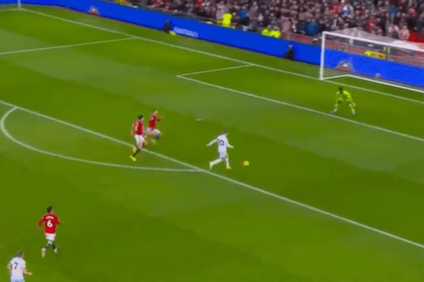 Diogo Dalot’s epic piece of defending ‘as good as a goal and three points’ for Man Utd