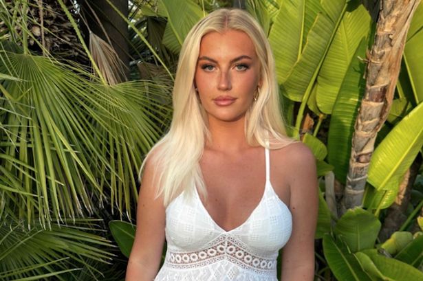‘Twist my nips’ star claims there’s only one man for United job – and she could help