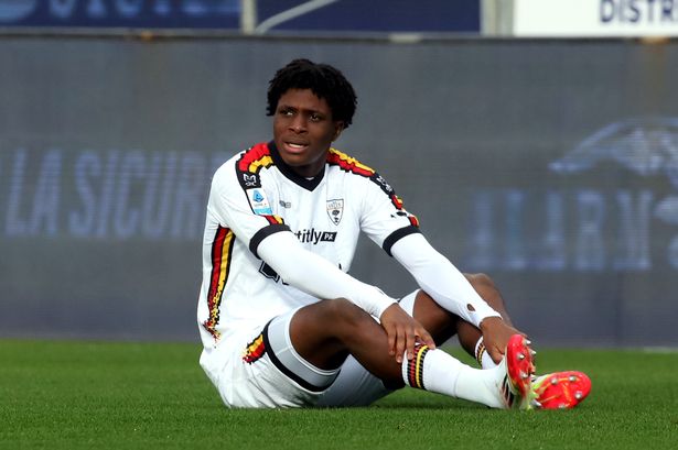Patrick Dorgu’s Man Utd move has bizarre hold-up days before Transfer Deadline Day