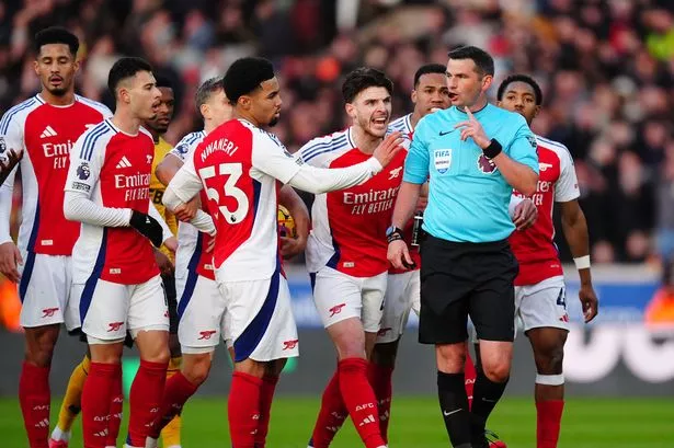 Arsenal fans branded ‘insufferable’ after ’embarrassing’ reaction to Lewis-Skelly red card