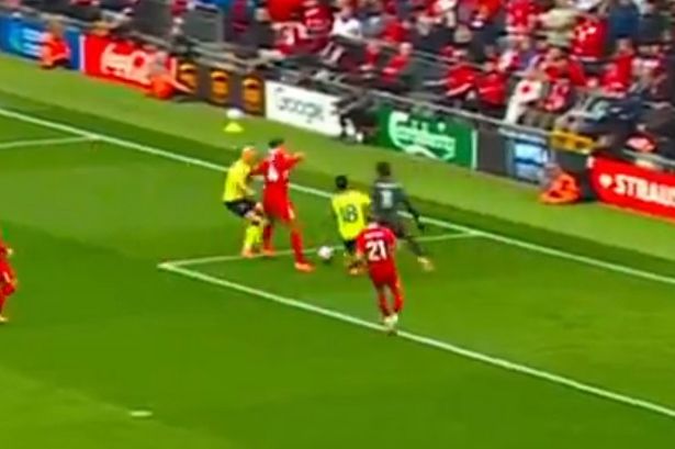 Virgil van Dijk and Alisson ‘horrendous’ error gives Southampton shock lead vs Liverpool