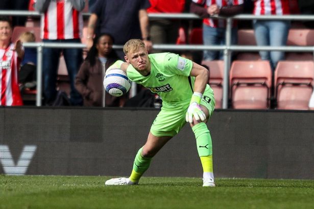 Man Utd ‘enter race for Aaron Ramsdale’ as Ruben Amorim makes brutal Andre Onana admission