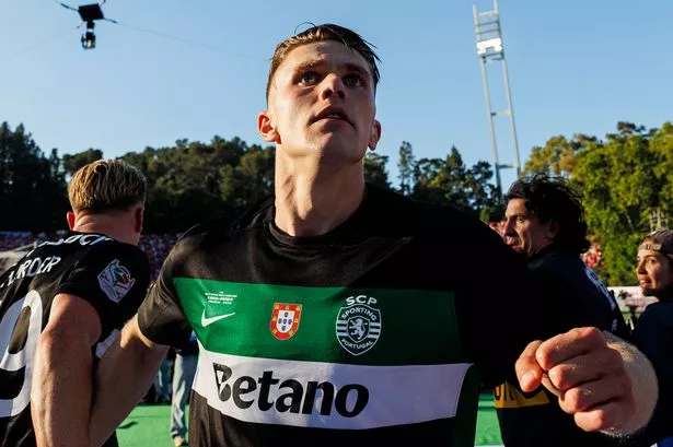 Viktor Gyokeres ‘chooses between Man Utd and Arsenal’ as agent handles talks over transfer