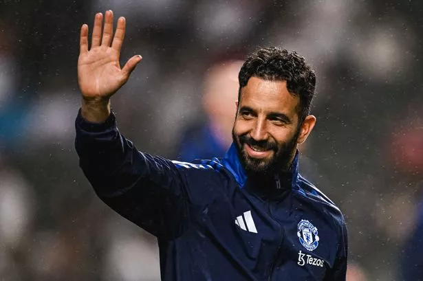 Man Utd could snatch dream striker as star told ‘we don’t want you at training’
