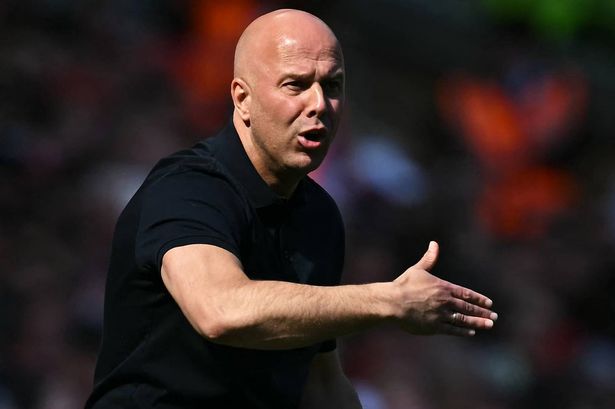 Liverpool news: Reds issued Arne Slot sack instruction as star makes transfer U-turn