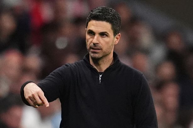 Arsenal news: £18m star ‘on verge of signing’ as transfer target’s ‘bags are packed’
