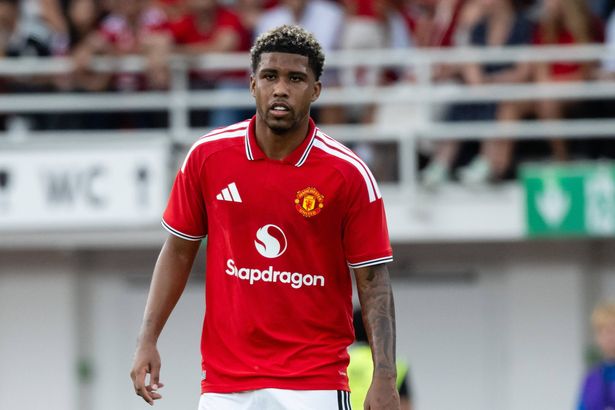Man Utd player ratings vs Wrexham: Andrey Santos makes debut as 4/10 struggles