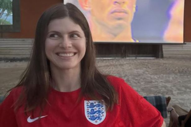 Alexandra Daddario sends fans wild as White Lotus star poses in England kit again